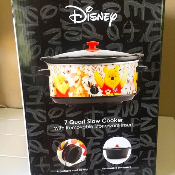 NWT! Adorable Disney’s “Winnie the Pooh” 7 Quart Slow Cooker/Crockpot! 🐻🍯 - Picture 3 of 5